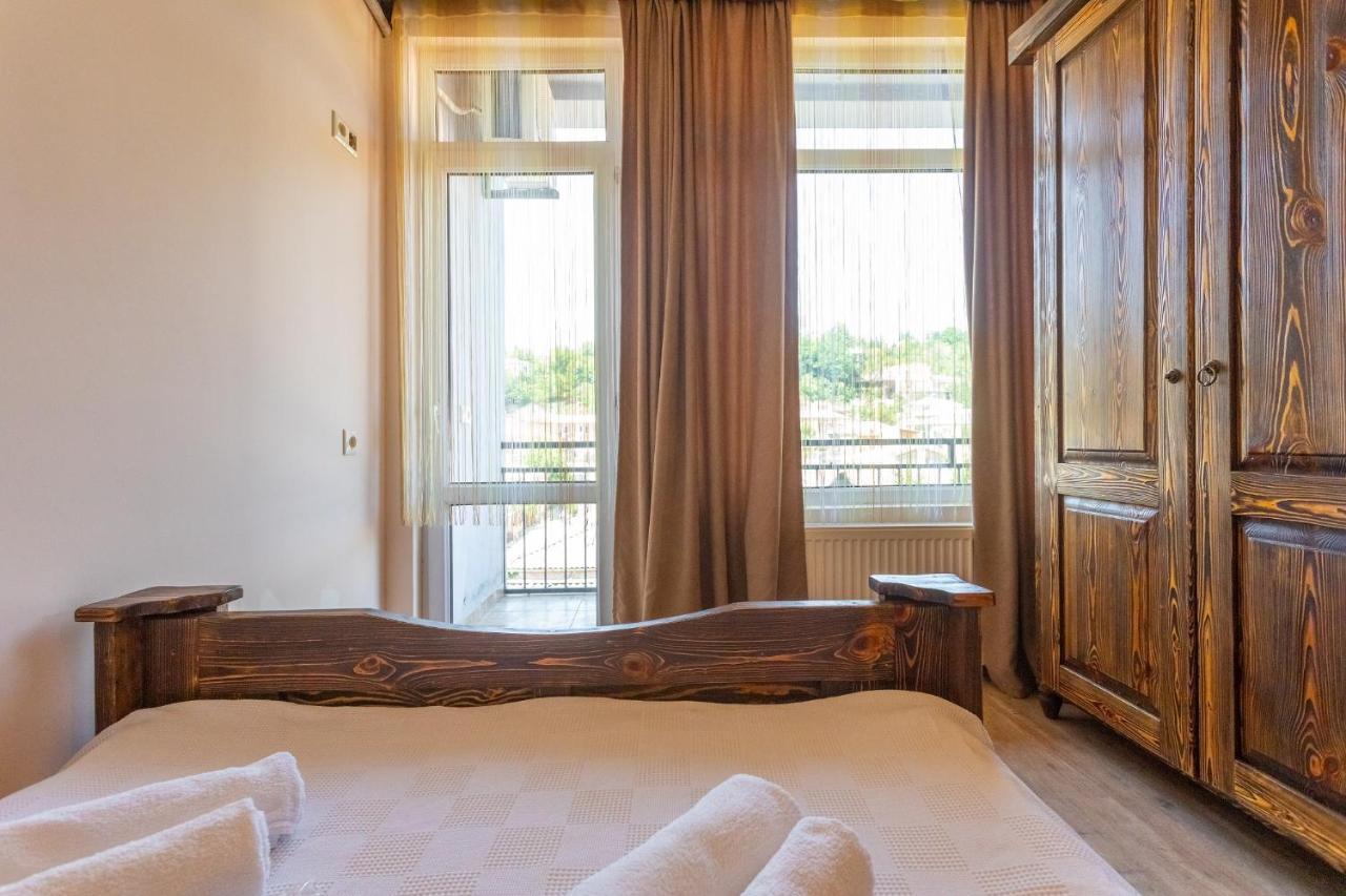 Hotel Phasis Kutaisi Exteriér fotografie