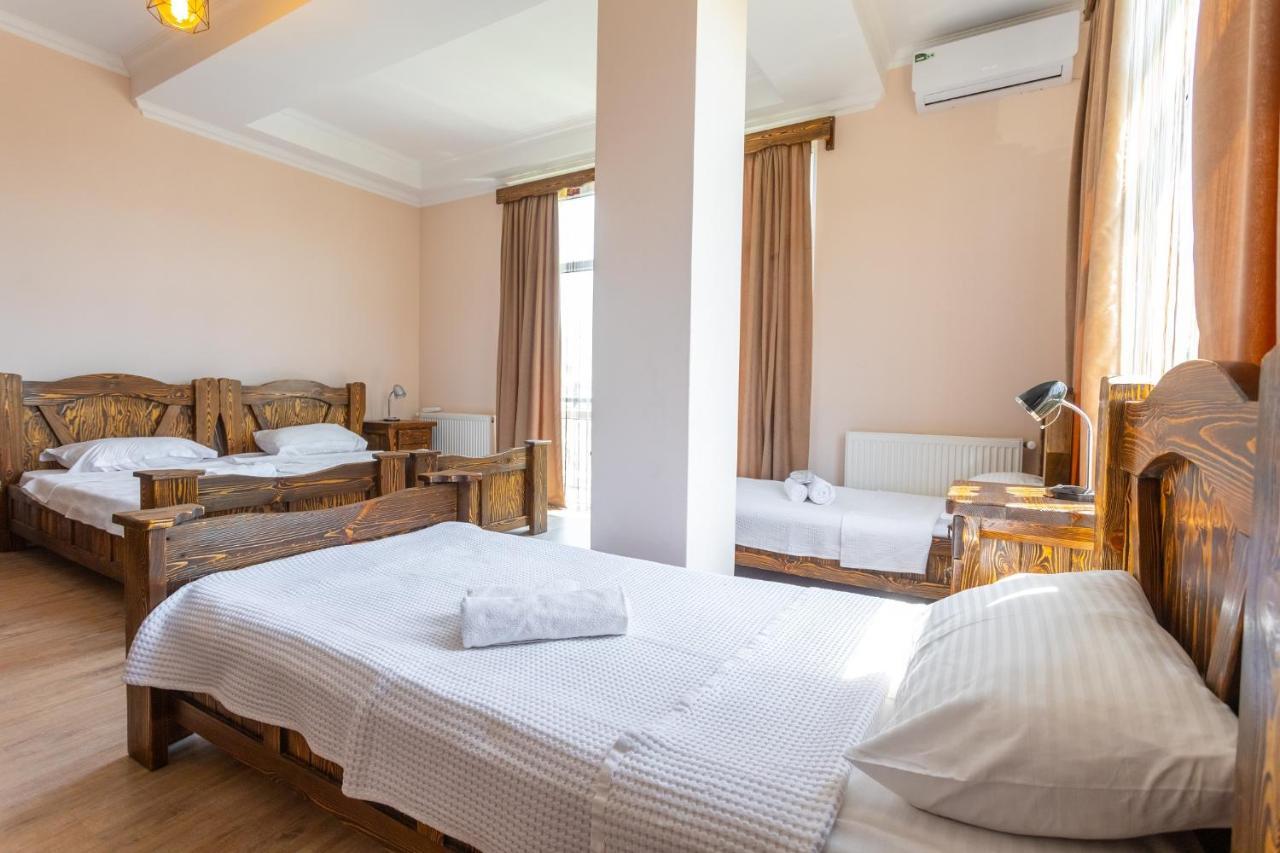 Hotel Phasis Kutaisi Exteriér fotografie