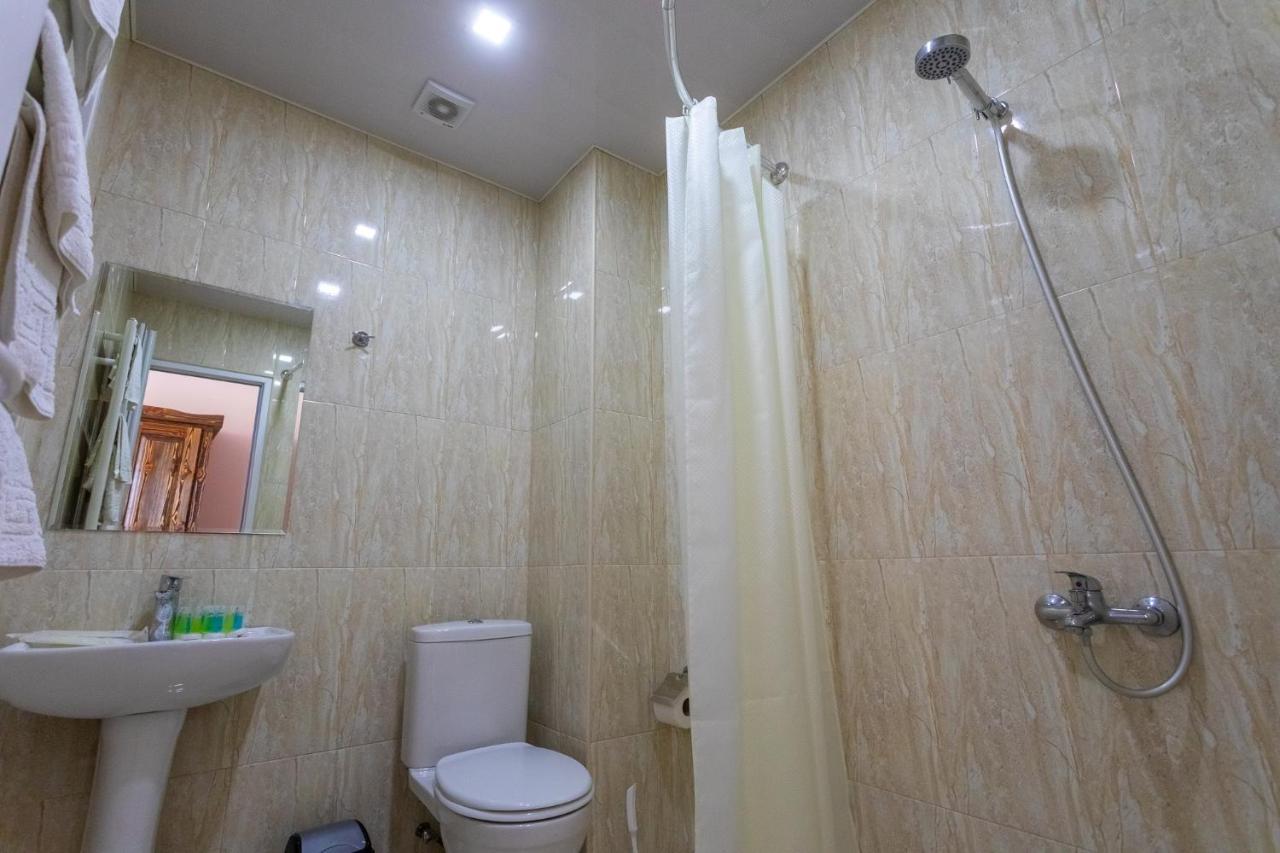 Hotel Phasis Kutaisi Exteriér fotografie