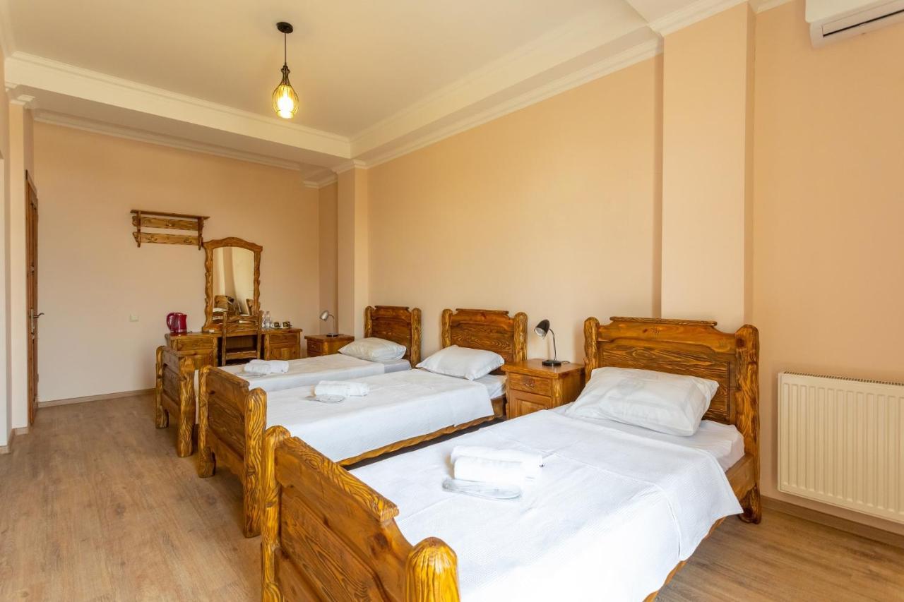Hotel Phasis Kutaisi Exteriér fotografie