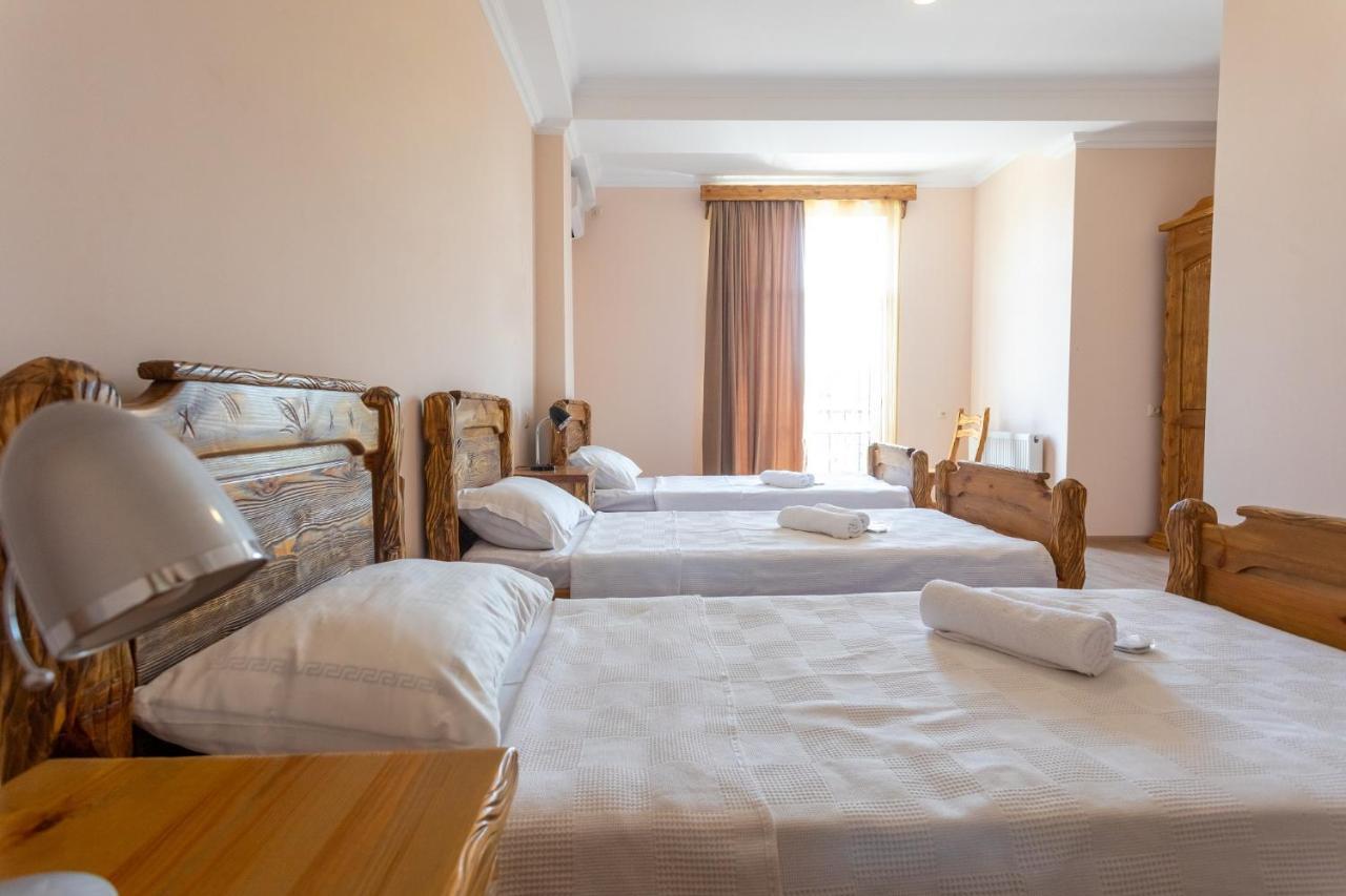 Hotel Phasis Kutaisi Exteriér fotografie