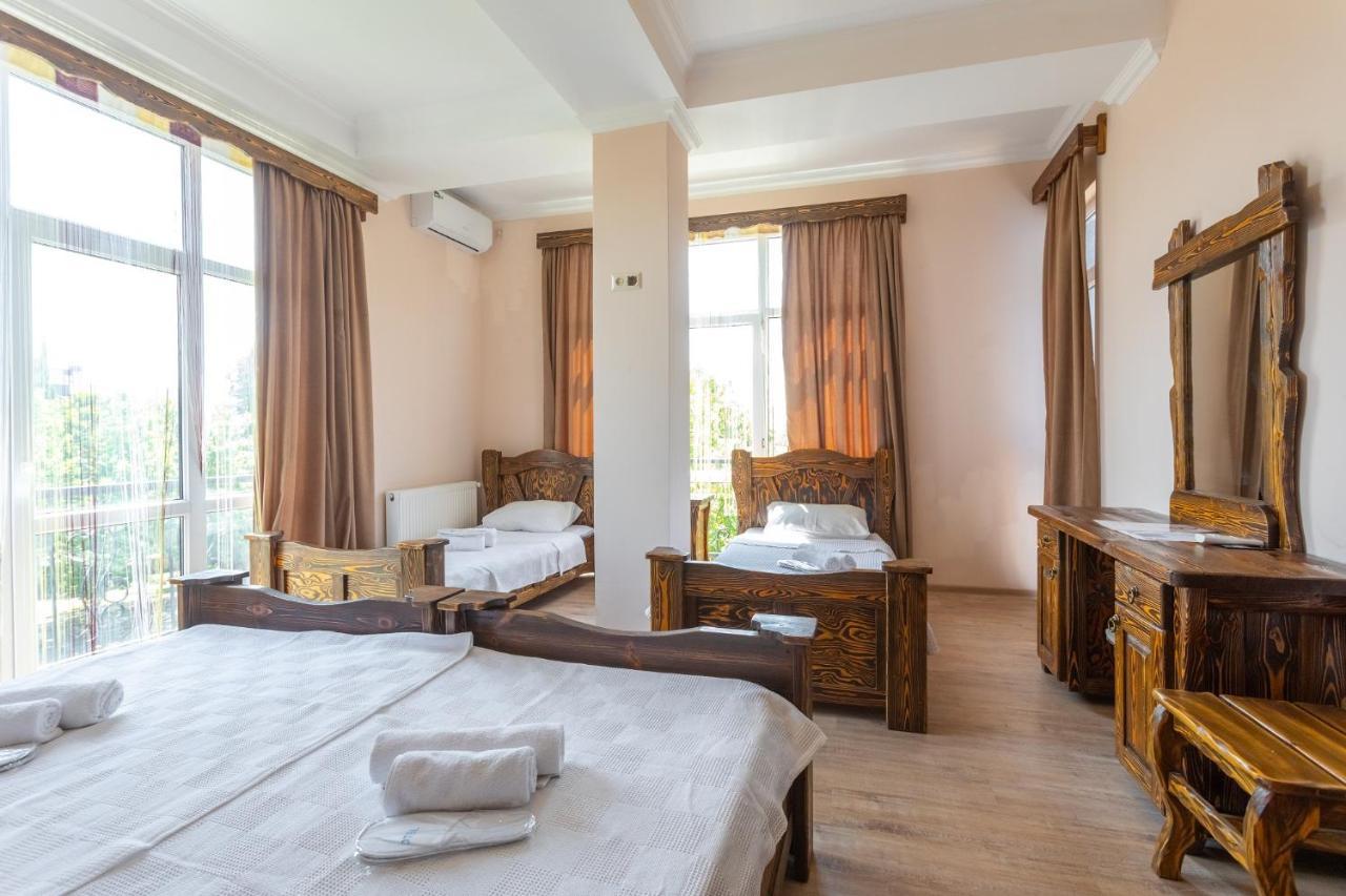 Hotel Phasis Kutaisi Exteriér fotografie