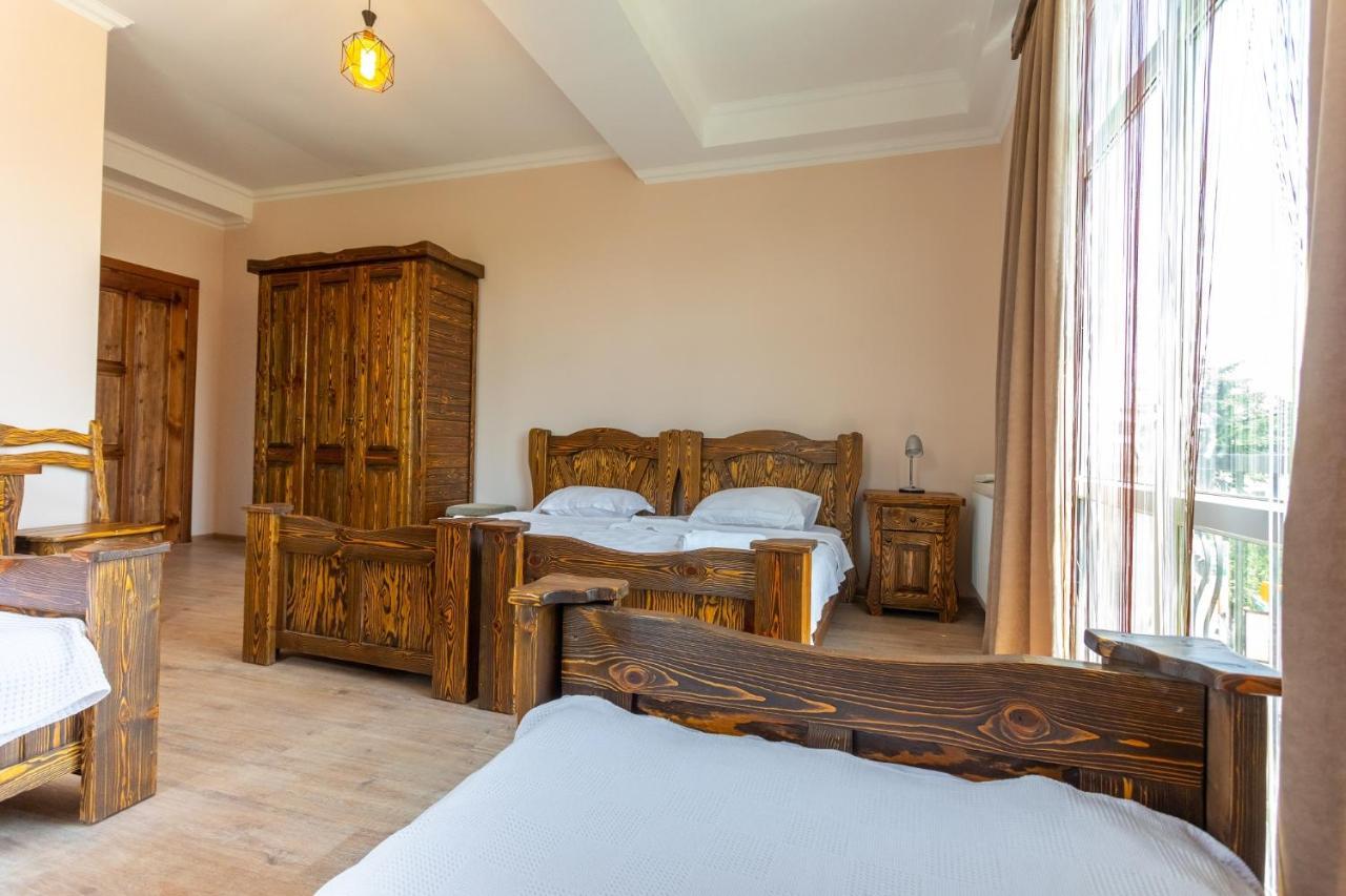 Hotel Phasis Kutaisi Exteriér fotografie