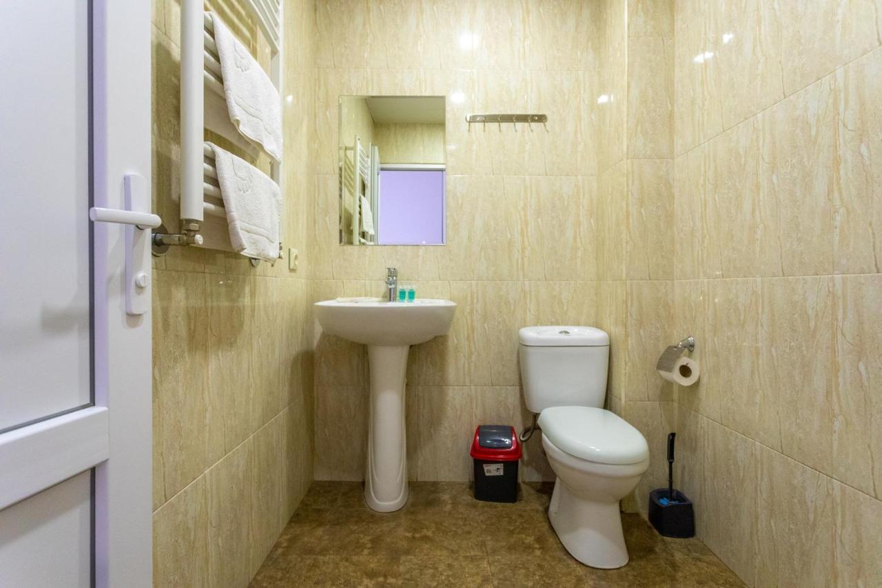 Hotel Phasis Kutaisi Exteriér fotografie