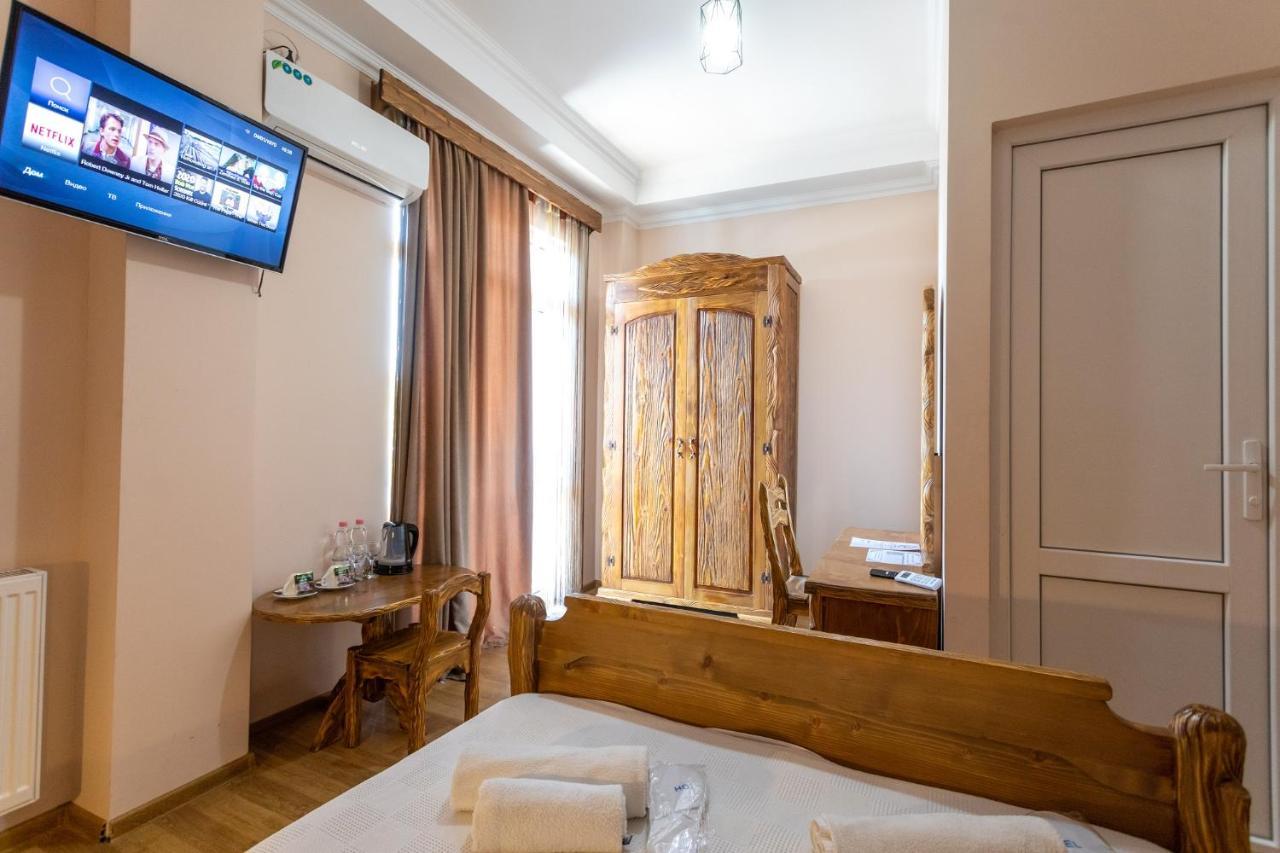 Hotel Phasis Kutaisi Exteriér fotografie