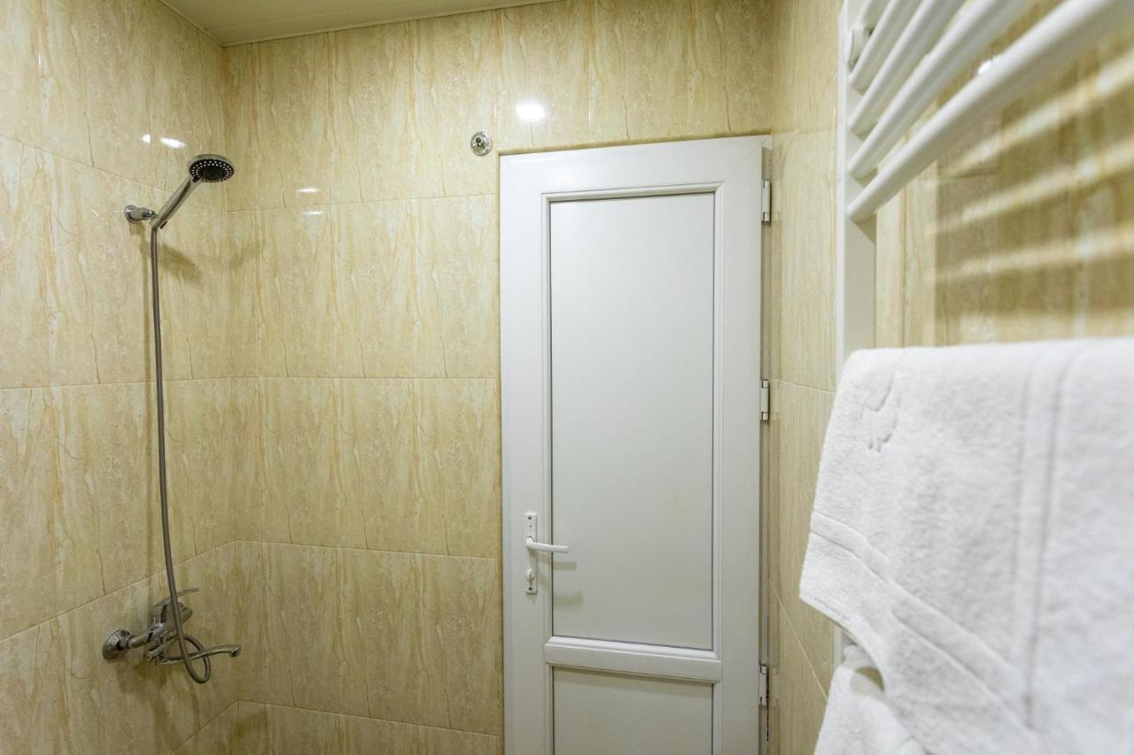 Hotel Phasis Kutaisi Exteriér fotografie