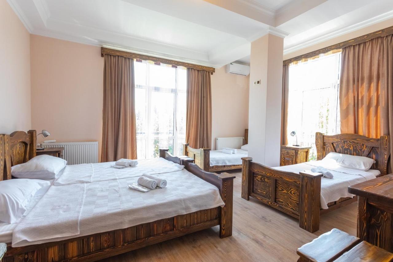 Hotel Phasis Kutaisi Exteriér fotografie