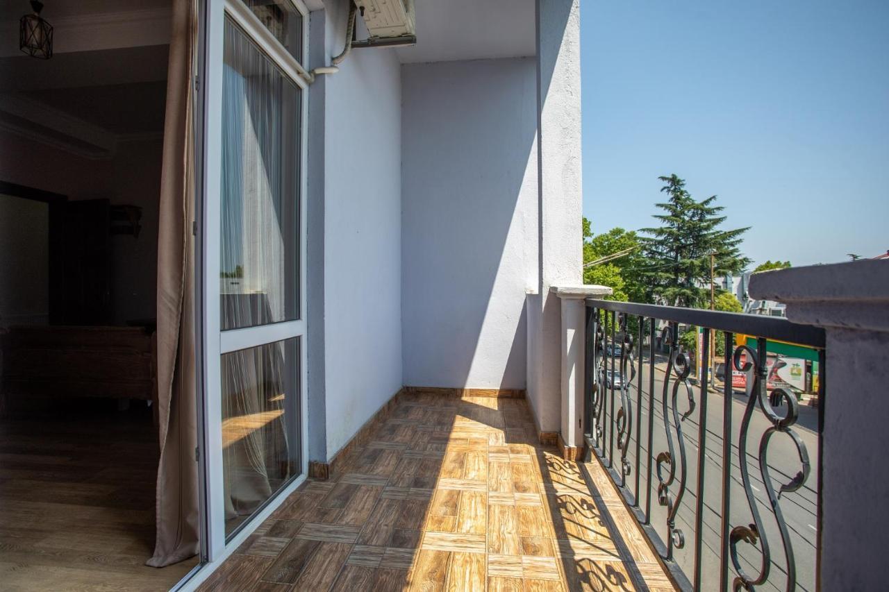 Hotel Phasis Kutaisi Exteriér fotografie