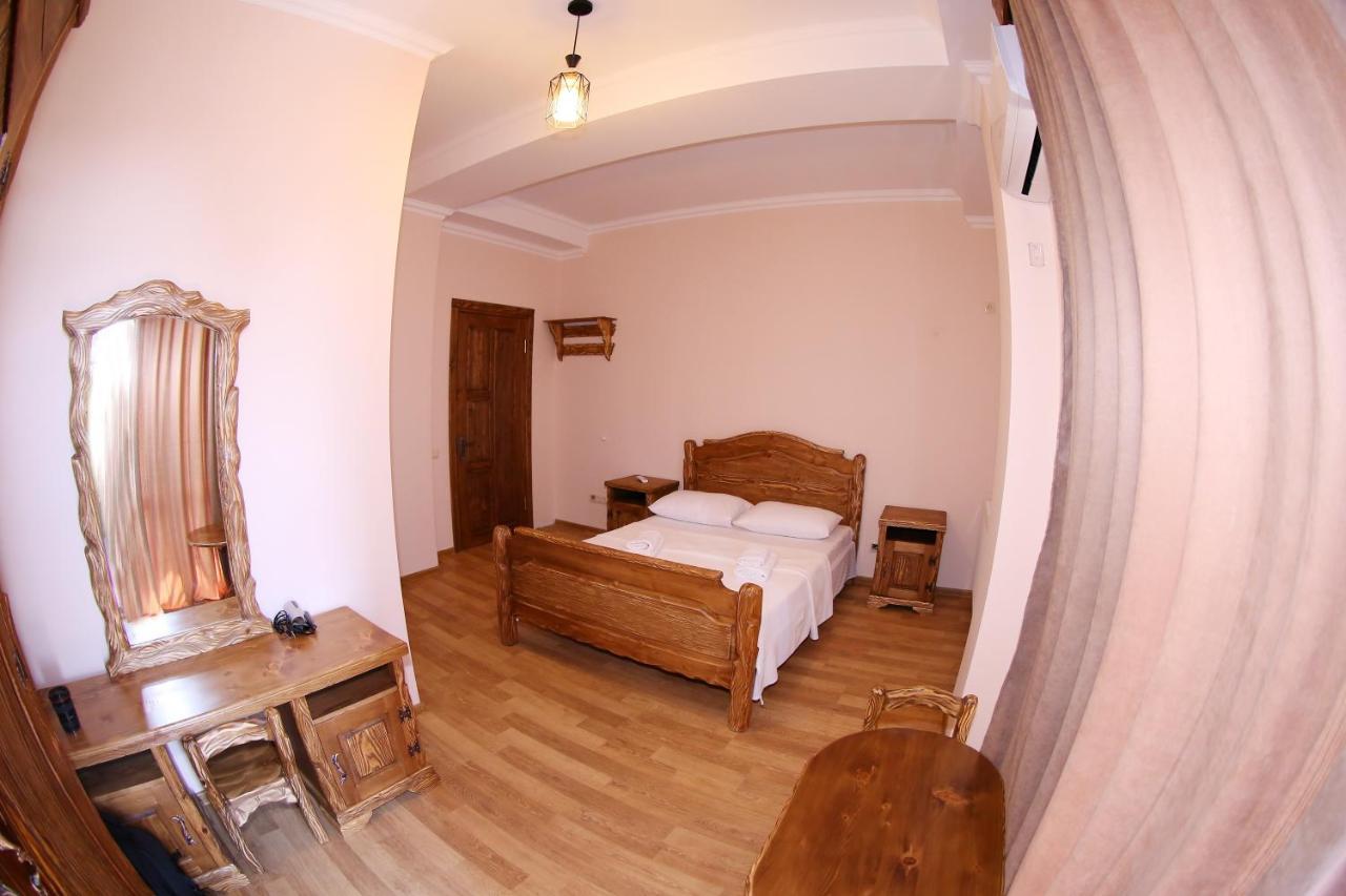 Hotel Phasis Kutaisi Exteriér fotografie