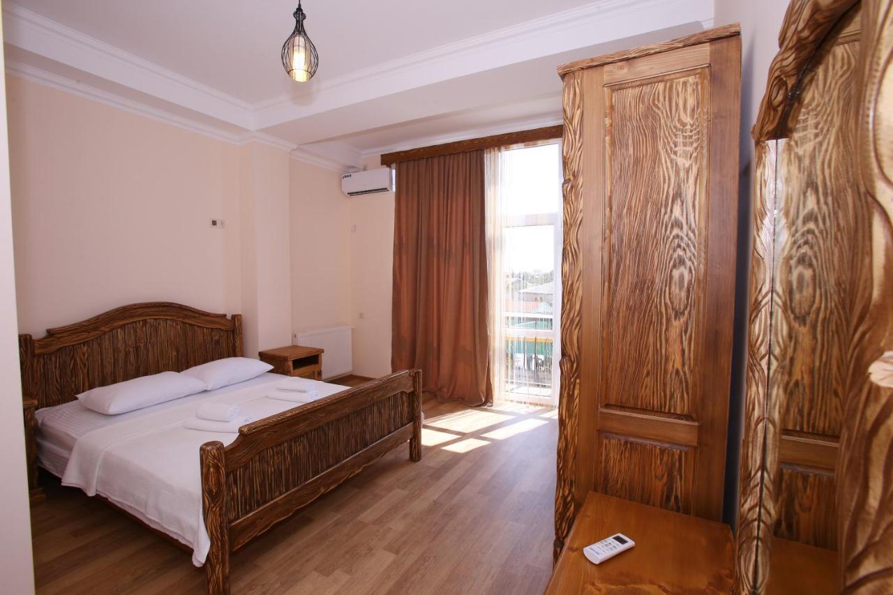 Hotel Phasis Kutaisi Exteriér fotografie