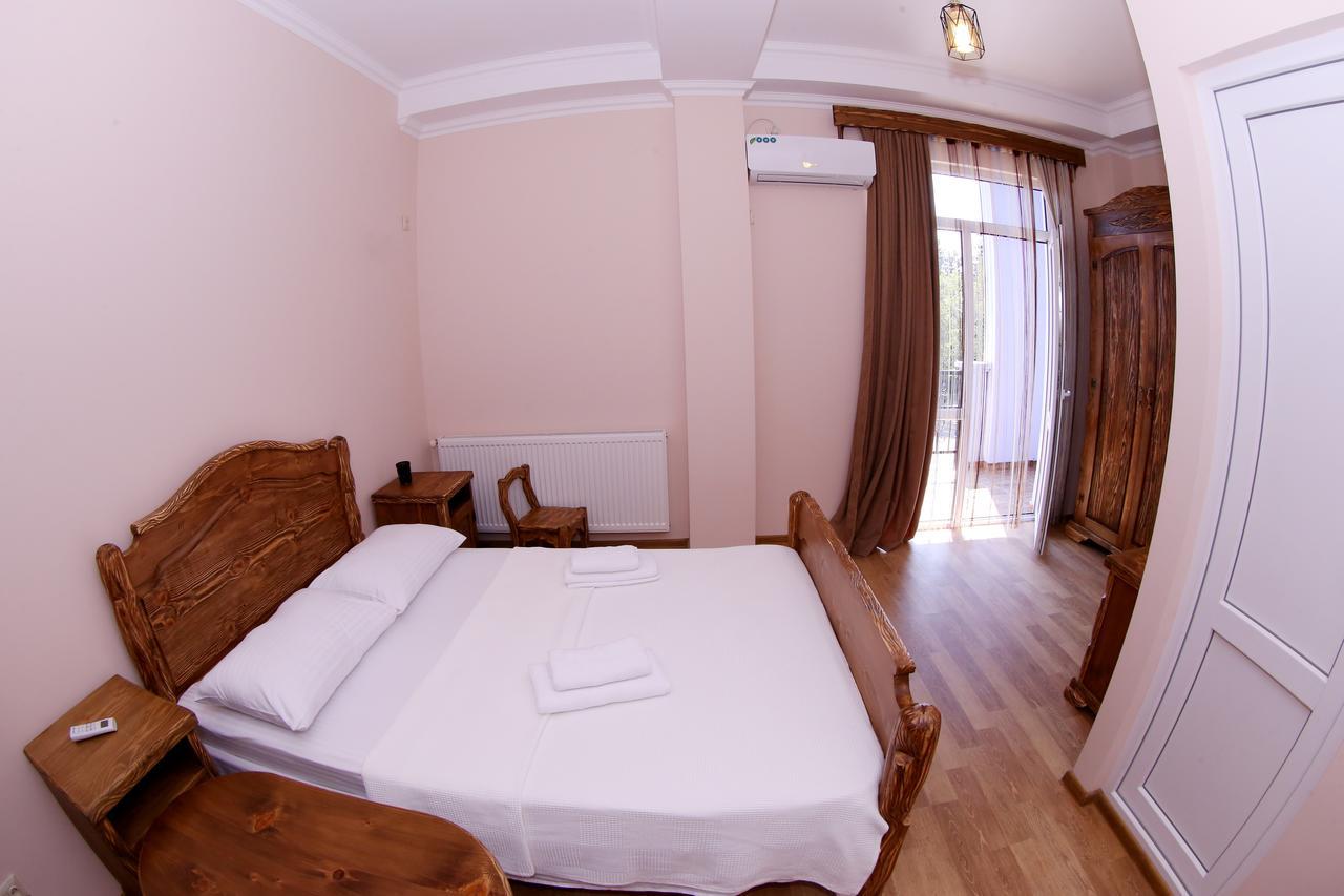 Hotel Phasis Kutaisi Exteriér fotografie